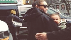 bey_with_blue_ivy