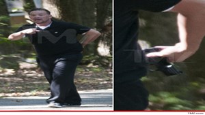 0920-jon-gosselin-gun-tmz-3