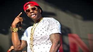 2-chainz-3-hard-summer-2013-day1-650-430