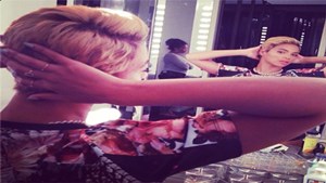 BeyonceCutsHairShortDownThreeInchesButWhatDoHusbandJayZThinksAboutBeyonceNewHairdo-1