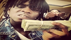Chief-Keef-stacks-cash