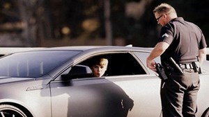 justin-bieber-batmobile-police-pulledover