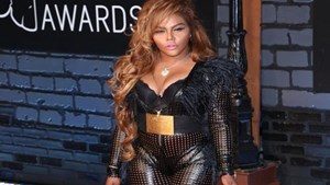 rapper_lil_kim_is_pregnant_keeps_her_baby_daddy_anonymous