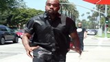 Kanye-West-head-bump