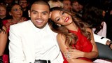 chris-brown-rihanna-grammys-2013-cozy-up